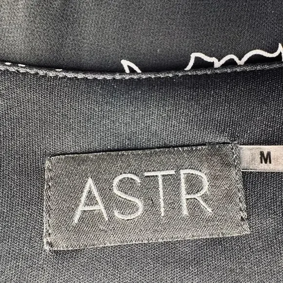 ASTR Black Floral Romper Size Medium Chiffon Boho Dark Romantic Festival Casual - Picture 14 of 16